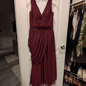 Elegant Burgundy Evening Dress